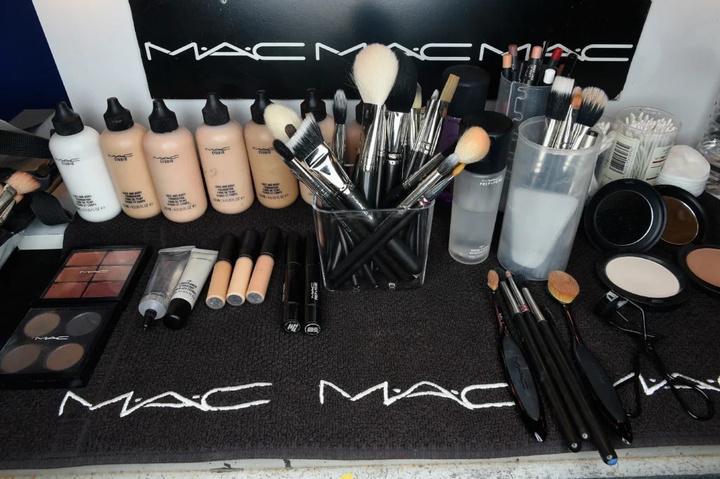 makeup mac